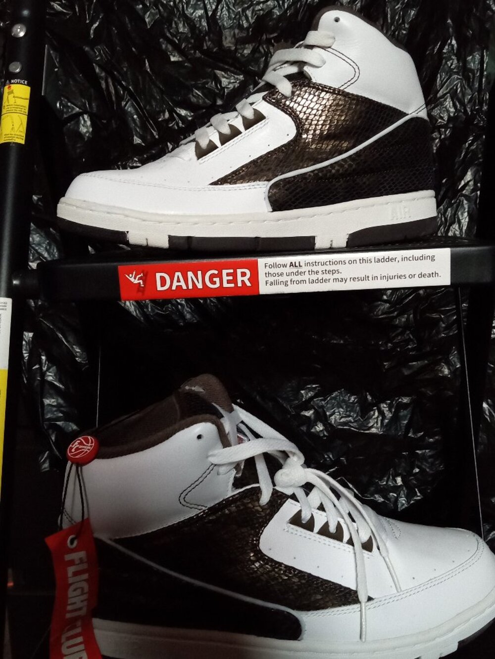 NWT Nike Air Python White Baroque Brown Mens 7 w/Box (READ)